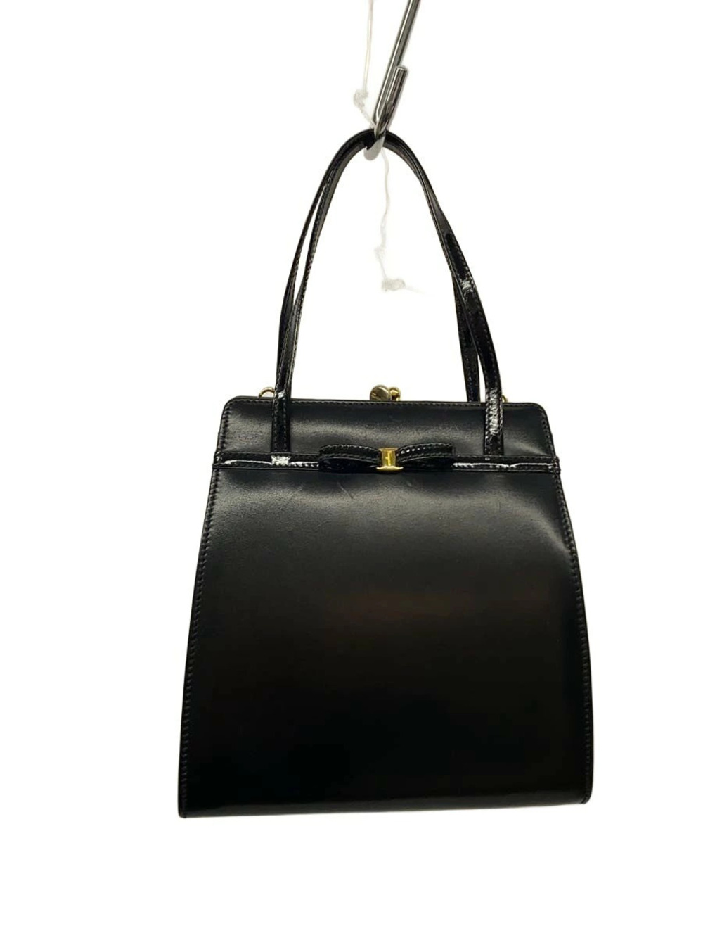 Salvatore Ferragamo Vara Ribbon Clasp Shoulder Bag Leather Black